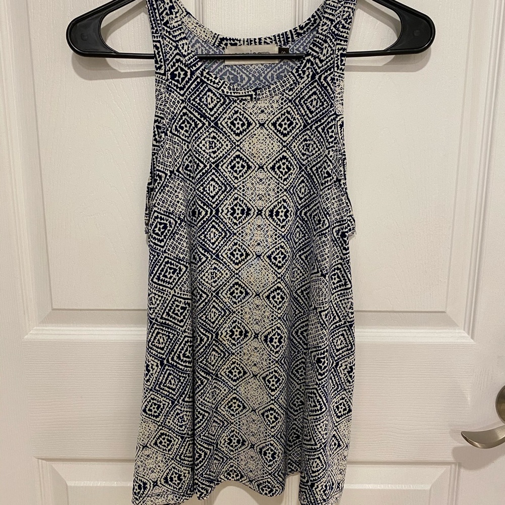 Pattern blouse